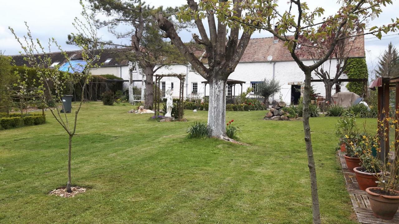 Bed and Breakfast La longere Des Glycines Egligny Exterior foto